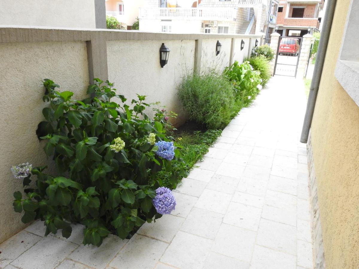 Luna Apartments บุดวา ภายนอก รูปภาพ