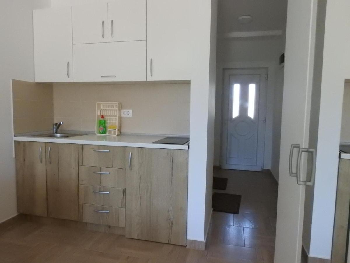 Luna Apartments บุดวา ภายนอก รูปภาพ