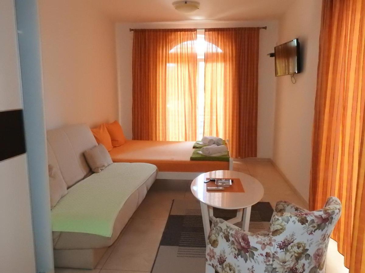 Luna Apartments บุดวา ภายนอก รูปภาพ